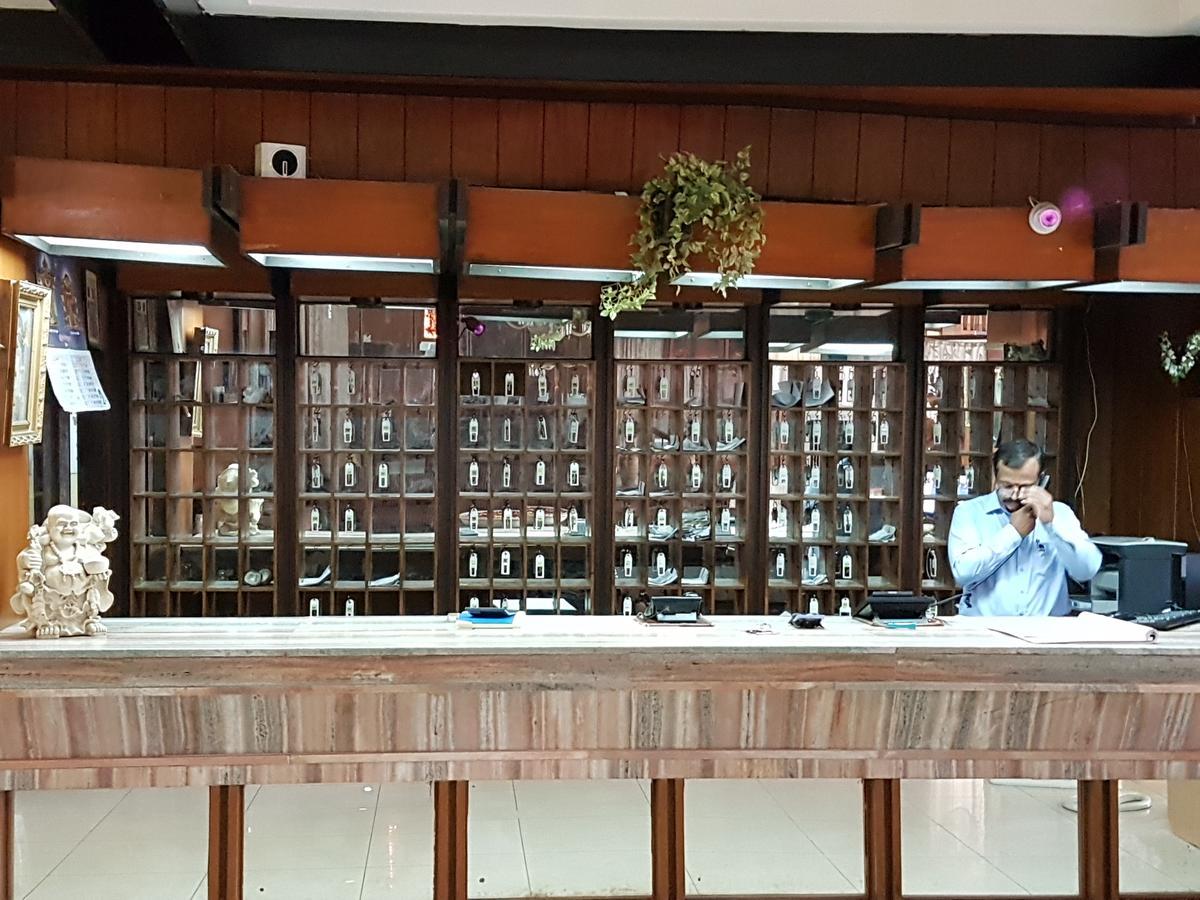 Hotel Siddhartha Хайдарабад Экстерьер фото