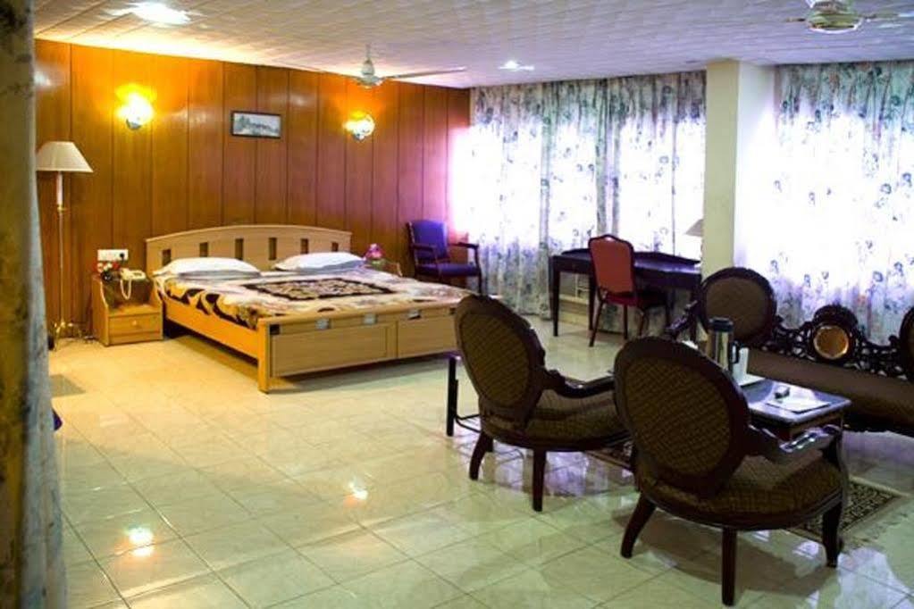 Hotel Siddhartha Хайдарабад Экстерьер фото